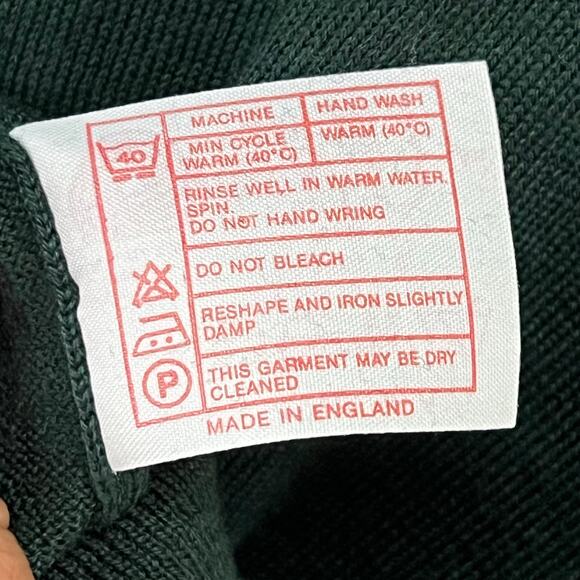 Vintage Burberrys Wool Sweater XL Green V Neck Classic Preppy Old Money England - Picture 12 of 14